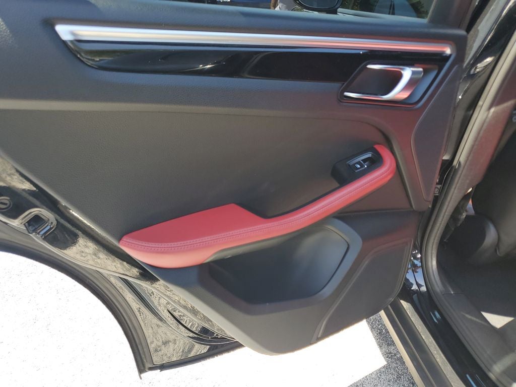 2018 Porsche Macan Base RED LEATHER