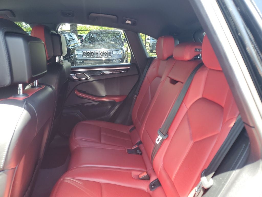 2018 Porsche Macan Base RED LEATHER