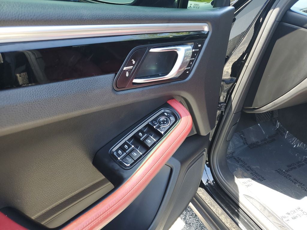2018 Porsche Macan Base RED LEATHER