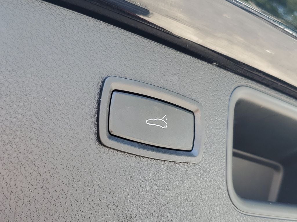 2018 Porsche Macan Base RED LEATHER
