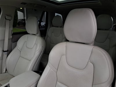 2022 Volvo XC90 T6 Inscription