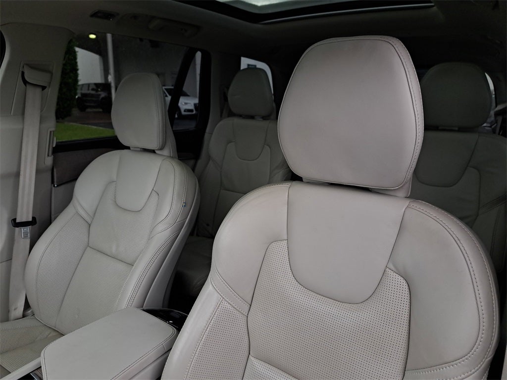 2022 Volvo XC90 T6 Inscription