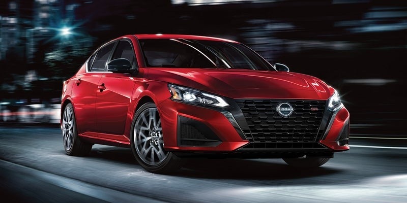 A sleek 2024 Nissan Altima in Pompano Beach, FL